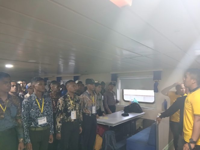 
					Polres Fakfak Lepas 51 Casis Brimob ke Manokwari