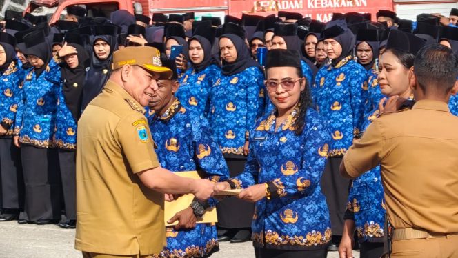 
					Ratusan PPPK Fakfak Akhirnya Terima SK, Ini Penjelasan Bupati