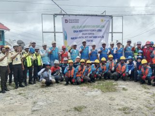 Jelang Natal & Tahun Baru 2026, PLN UP3 Fakfak Tegaskan Seluruh Personel Siap Amankan Listrik, (Foto: EM/Ramli Rumbati-Alfan Ibrahim Rahakbauw).