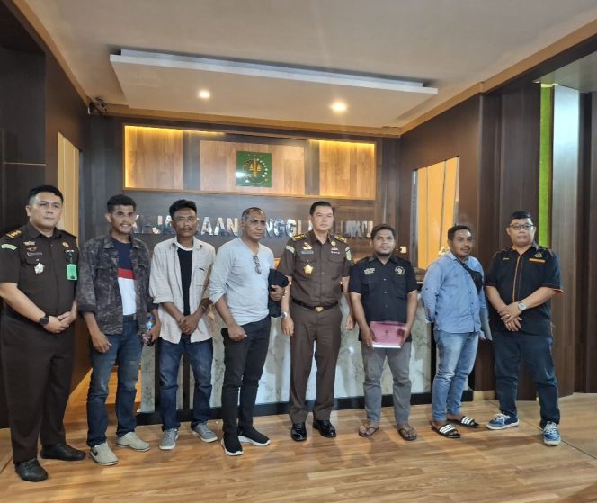 
					Garda NKRI Desak Kejati Usut Dugaan Penyelewengan Pertalite Bersubsidi di Lateri