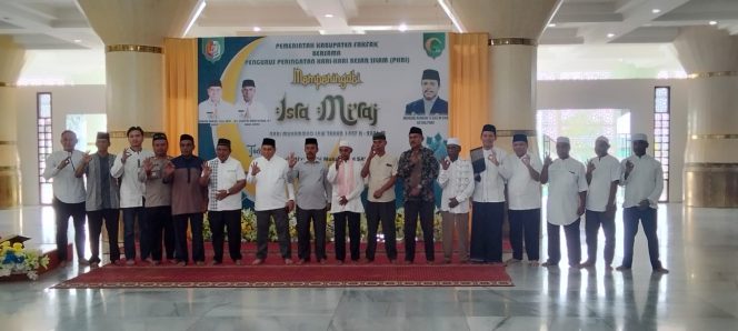 
					Peringatan Isra Mi’raj 1447 H di Fakfak, Bupati Samaun Dahlan Serukan Nilai Keimanan