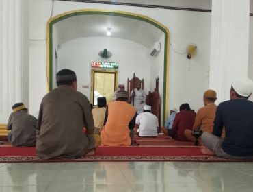 Khutbah Jumat di Masjid Nurut Taqwa Tanjung Sendiri mengangkat hikmah Isra Mi’raj Nabi Muhammad SAW sebagai momentum memperkuat iman dan meningkatkan kualitas shalat umat Islam, (Foto: EM/Zulkifli Rohrohmana)
