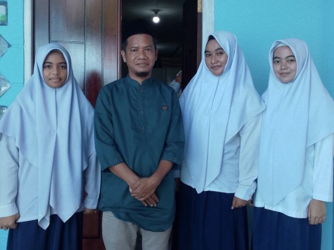 
					Tak Perlu Lagi Bawa Bekal, Siswa IT As-Salam Fakfak Senang Ada Program MBG