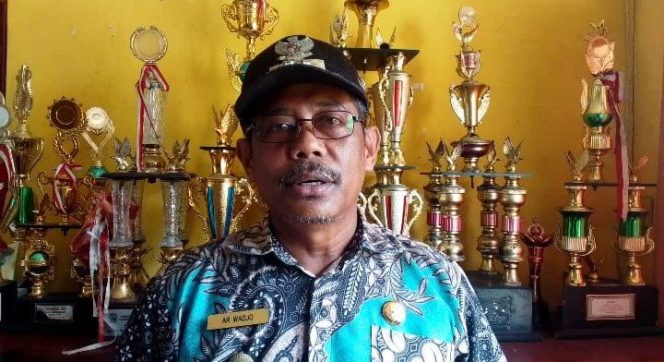 
					Pemerintah Kelurahan Wagom menyatakan kesiapan penuh mendukung Program Koperasi Merah Putih, termasuk menyiapkan lahan dan administrasi demi penguatan ekonomi masyarakat Fakfak, (Foto: EM/Zulkifli Rohrohmana).