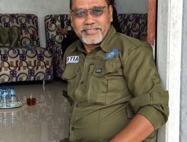 Akademisi STIA Asy-Syafi’iyah Fakfak mengkritik pengelolaan air bersih yang dinilai belum tuntas selama 29 tahun. Soroti kualitas air, distribusi tak merata, dan tanggung jawab pemerintah daerah, (Foto: EM/Zulkifli Rohrohmana).