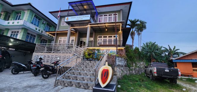 
					Tak Disangka, Sisa Panen Pala Masih Dongkrak PAD Fakfak