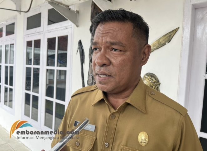 
					Kepala Bappeda dan Litbang Fakfak, Abdul Razak Ibrahim Rengen, (Foto: Embaranmedia.com).