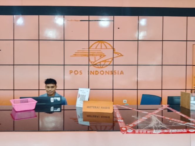 
					Bansos Sembako dan PKH Mulai Disalurkan di Fakfak, Ribuan Warga Jadi Penerima